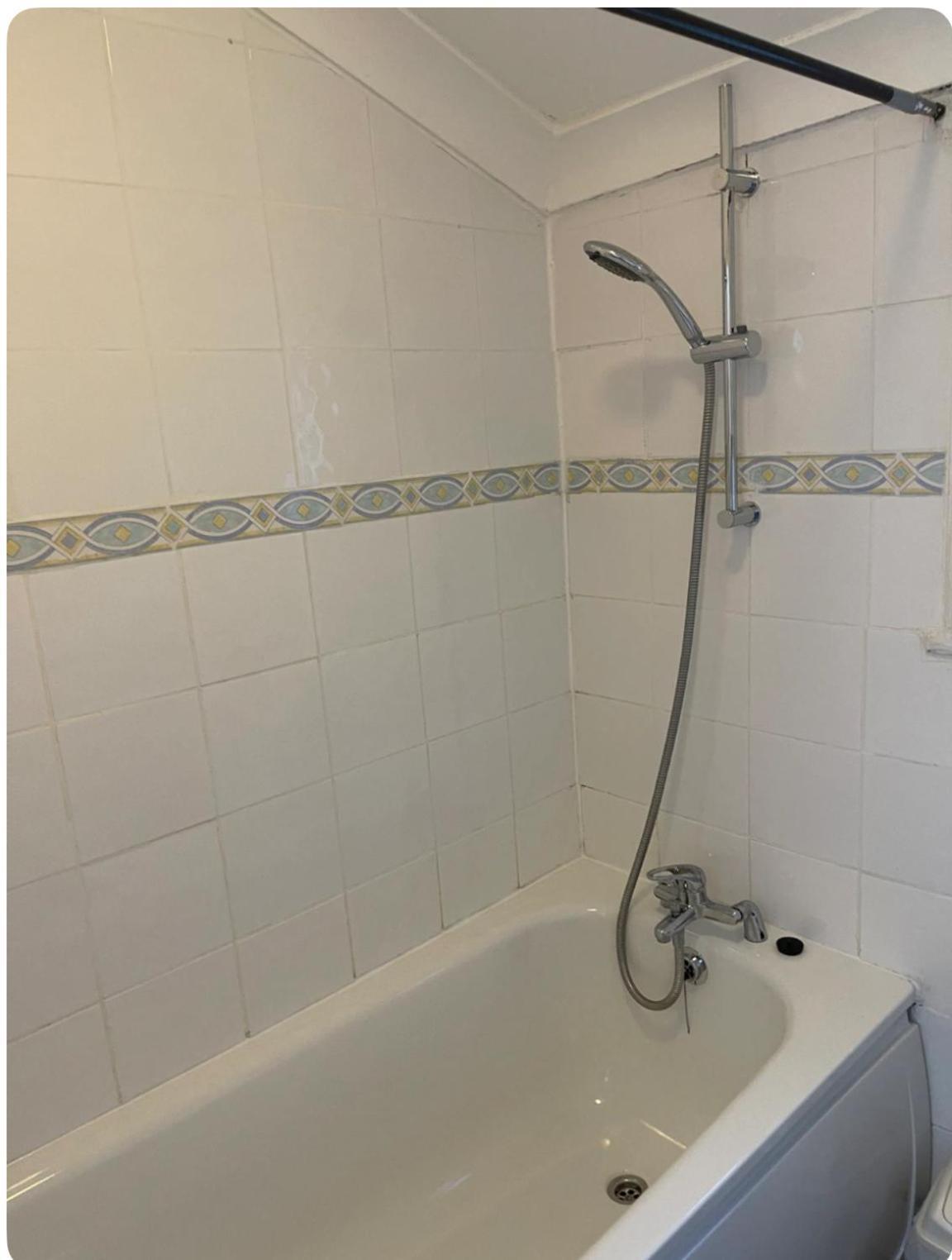 Lovely Room In Tottenham London Bagian luar foto